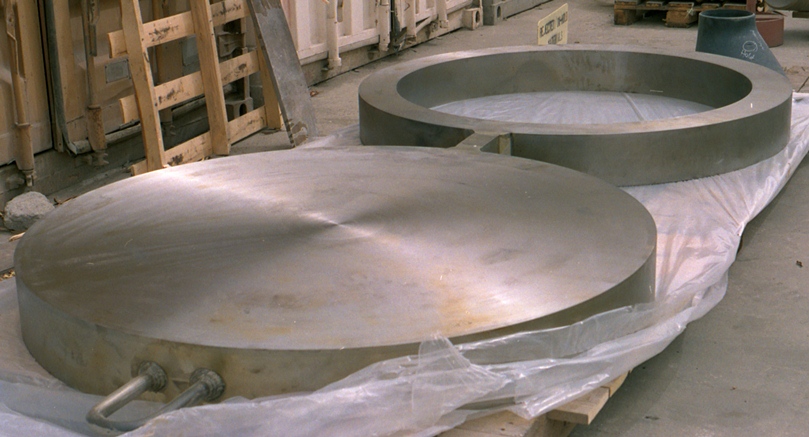 48 Inch Dia. Spectacle Plate	